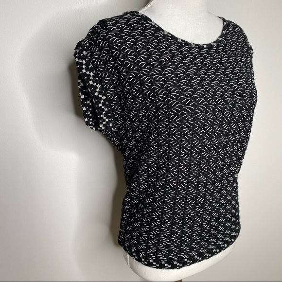 5/$25! Anthropologie postmark black & white textured knit top size x small - Picture 3 of 8